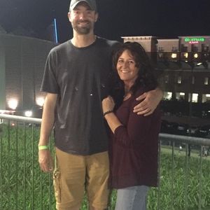 Meet your Posher, Rena